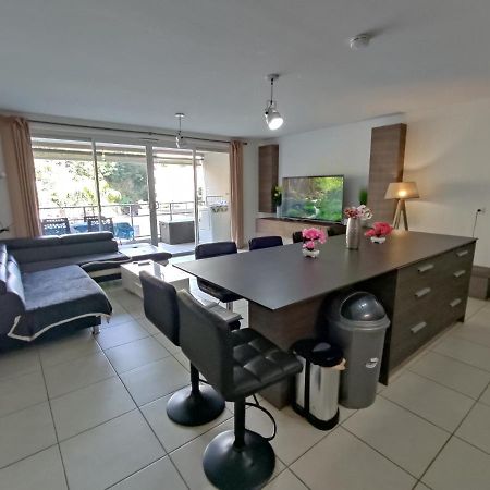 Elegant F3 A La Villa Stencer, Papeete, Calme Climatise Et Spacieux Papeete  Kültér fotó