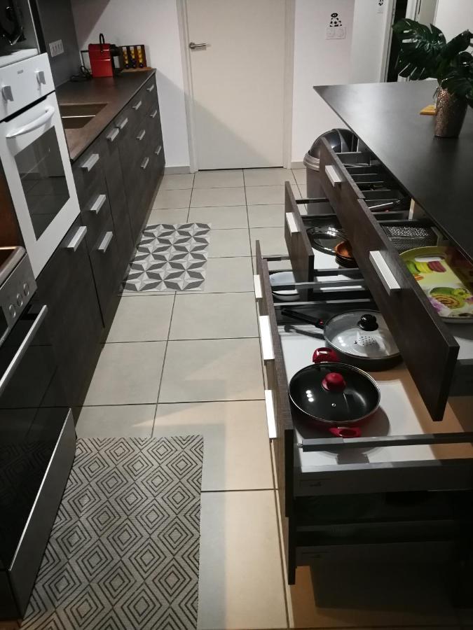 Elegant F3 A La Villa Stencer, Papeete, Calme Climatise Et Spacieux Papeete  Kültér fotó